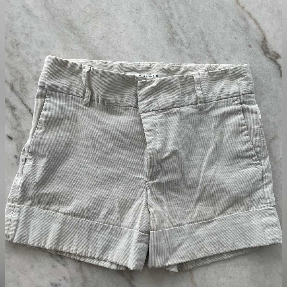 Zara Women's Light Gray Shorts